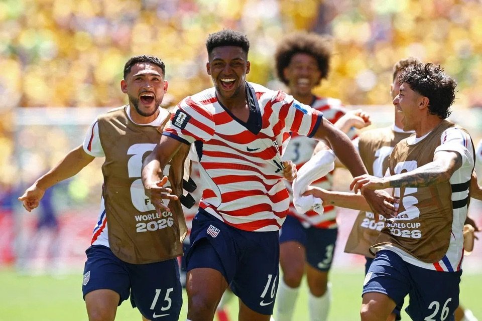 USA players celebrate after beating Australia 2-0 in their 2026 World Cup Group D match